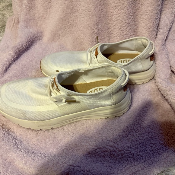 White Hey Dudes - Picture 5 of 7